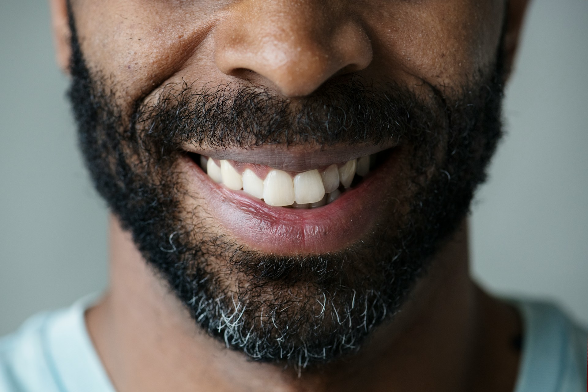 Prevent Gum Disease: Easy Tips for Healthy Teeth and Gums